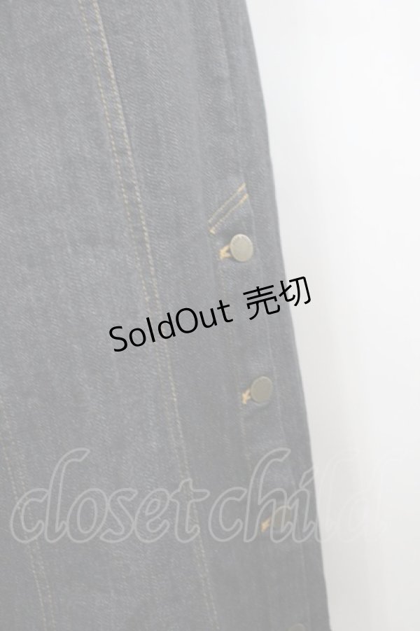 画像2: PINK HOUSE / 裾サイドボタンデニムスカート L ブラック I-26-02-18-112-LO-SK-SA-ZI (2)