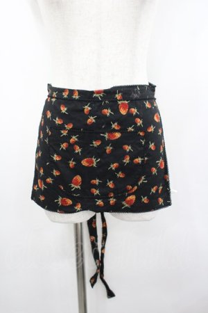 画像: WONDERFUL WORLD / 苺ptサロンエプロン  ブラック I-26-02-18-121-LO-ZA-SA-ZI