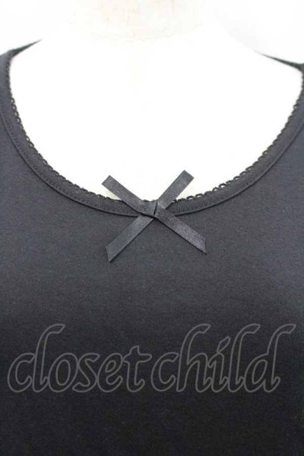 画像2: PINK HOUSE / 裾4段フリル長袖ワンピース  黒 I-26-02-18-019-LO-JA-SA-ZI (2)