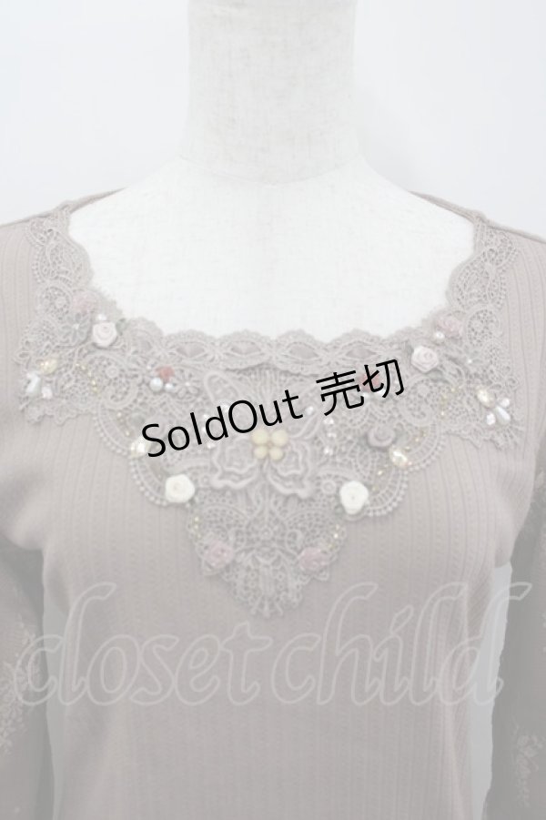 画像2: axes femme / ローズガーデン×蝶レースプルオーバー M モカ I-26-02-18-028-AX-TO-SA-ZI (2)