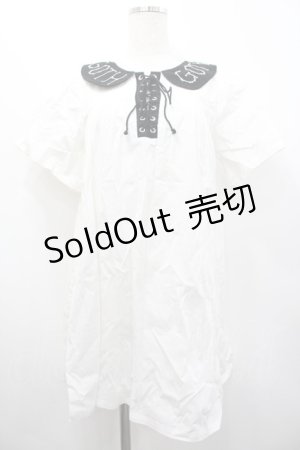 画像: HELL CAT PUNKS / GOTH刺繍襟ミニワンピース  白Ｘ黒 I-26-02-20-055-PU-OP-SA-ZI