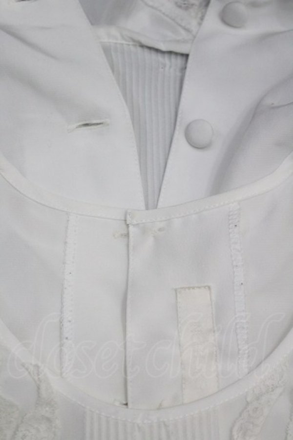 画像4: INGEBORG / フロントレースピンタック半袖ブラウス  白 I-26-02-20-020-LO-BL-SA-ZI (4)