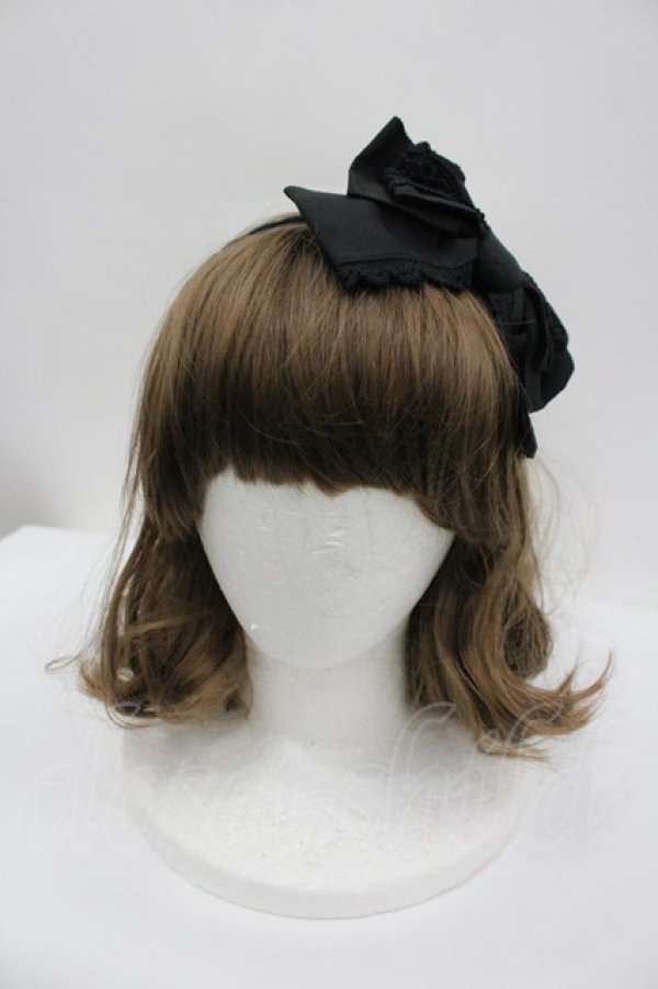 画像1: BABY,THE STARS SHINE BRIGHT / ナナメリボンカチューシャ  黒 I-26-02-23-108-BA-AC-SA-ZI (1)