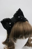 画像2: Angelic Pretty / パールおしゃまリボンカチューシャ  黒 I-26-02-23-110-AP-AC-SA-ZI (2)