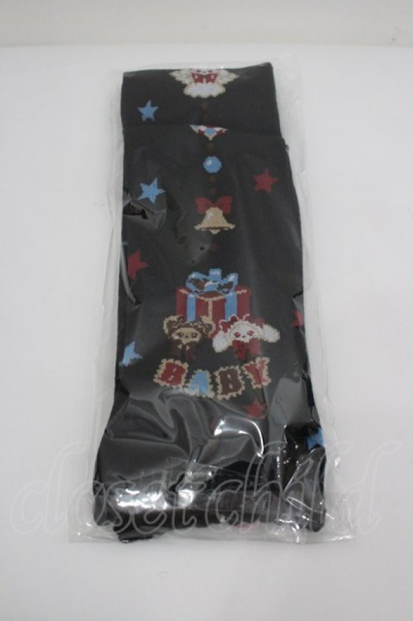 画像1: BABY,THE STARS SHINE BRIGHT / くみゃちゃんのDokiDoki Christmas Party柄オーバーニーソックス（天使柄）  黒 I-26-02-23-122-BA-ZA-SA-ZI (1)