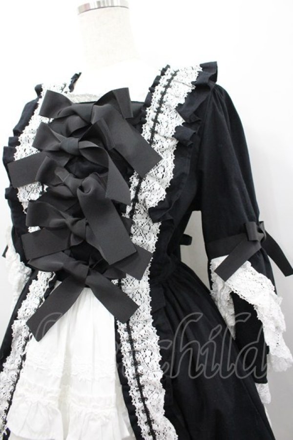 画像3: BABY,THE STARS SHINE BRIGHT / ローブ・ア・ラ・フランセーズワンピース&ヘッドドレスセット  黒×白 I-26-02-23-031-BA-ZA-TE-ZI (3)