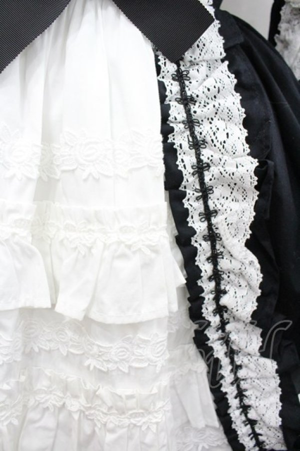 画像4: BABY,THE STARS SHINE BRIGHT / ローブ・ア・ラ・フランセーズワンピース&ヘッドドレスセット  黒×白 I-26-02-23-031-BA-ZA-TE-ZI (4)