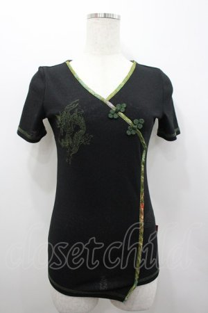 画像: Ozz On / チャイナボタン&龍刺繍半袖トップス  黒Ｘ緑 I-26-02-25-033-OO-TO-SA-ZI