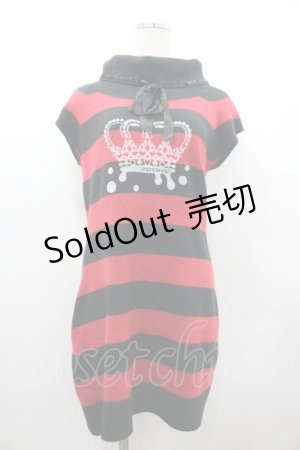 画像: PUTUMAYO / クラウンプリントボーダーノースリーブニットワンピース  赤Ｘ黒 I-26-02-25-079-PT-OP-SA-ZI