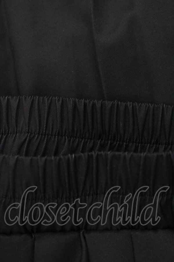 画像3: NieR Clothing / プリーツ&プリントスカート  黒ｘグレー I-26-02-25-087-PU-SK-SA-ZI (3)