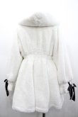 画像2: Rojita / ウエスト飾りベルトファーコート F 白 I-26-02-28-064-LO-JA-TE-ZI (2)