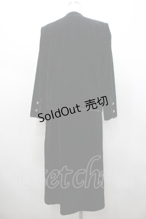 画像2: INGEBORG / 別珍リボンパールボタンジャケット&別珍スカートセットアップ  黒Ｘゴールド I-26-02-28-068-LO-JA-SA-ZI (2)