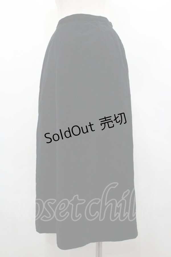 画像4: INGEBORG / 別珍リボンパールボタンジャケット&別珍スカートセットアップ  黒Ｘゴールド I-26-02-28-068-LO-JA-SA-ZI (4)