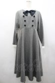 画像1: an another angelus / クレリックダブルカラータイ付きワンピース  グレー I-26-02-28-085-CA-OP-SA-ZI (1)