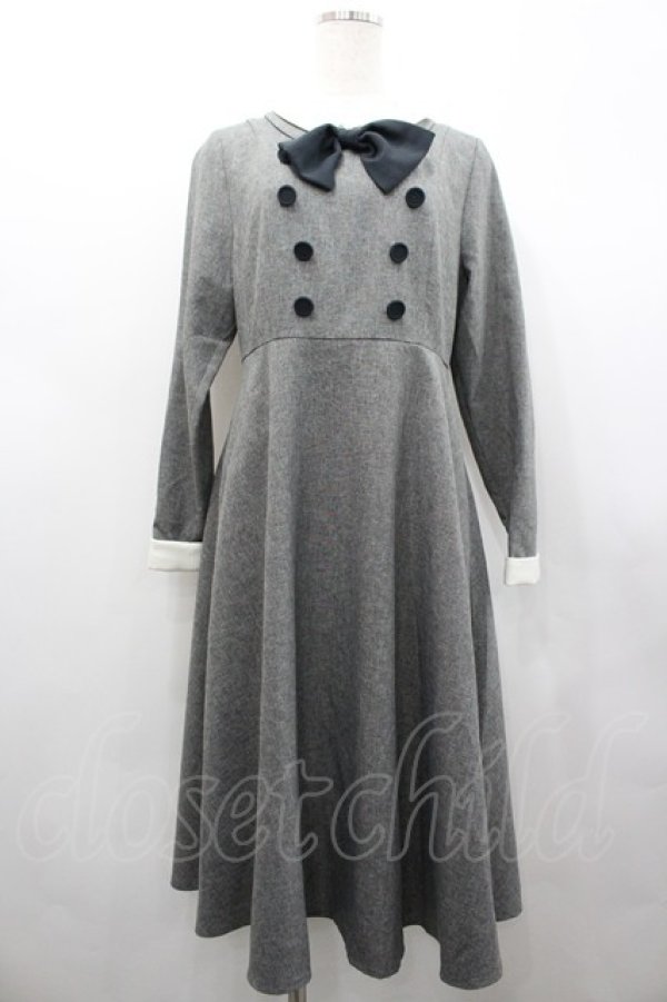 画像1: an another angelus / クレリックダブルカラータイ付きワンピース  グレー I-26-02-28-085-CA-OP-SA-ZI (1)