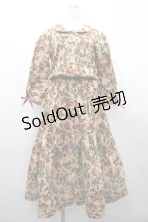 画像: PINK HOUSE / いちごジャム総柄ワンピース  ベージュＸ赤Ｘ緑 I-26-02-28-100-LO-OP-SA-ZI