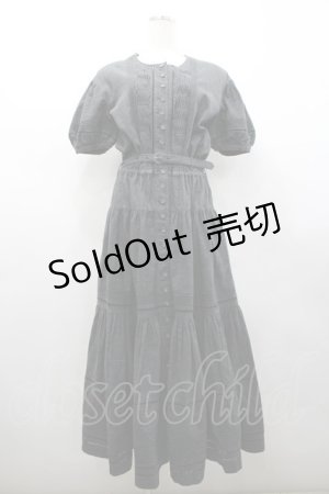 画像: INGEBORG / ピンタック半袖デニムワンピース  黒デニム I-26-02-28-101-LO-OP-SA-ZI