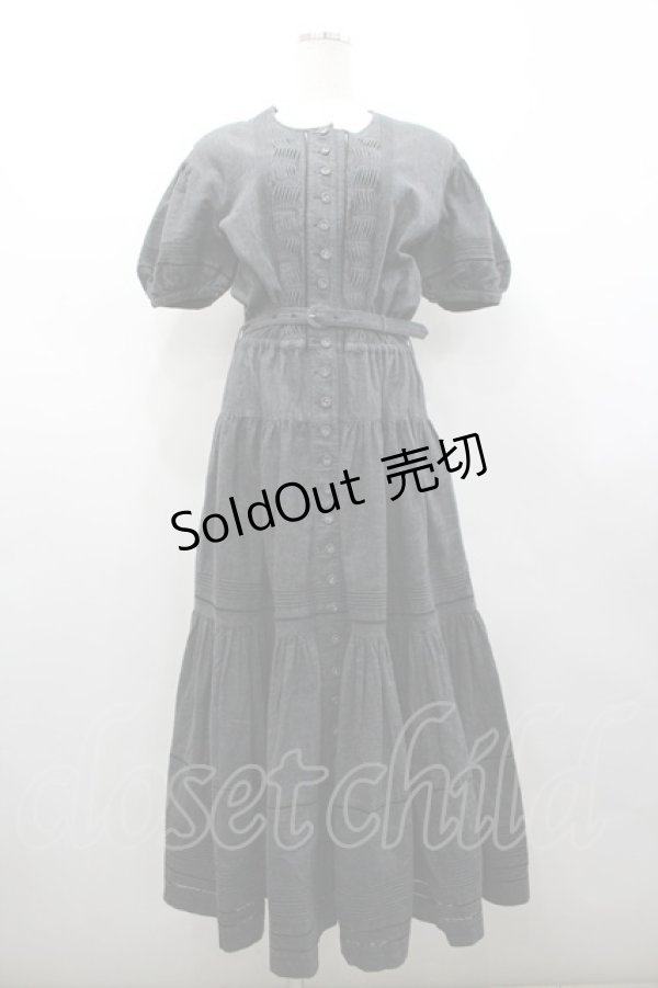 画像1: INGEBORG / ピンタック半袖デニムワンピース  黒デニム I-26-02-28-101-LO-OP-SA-ZI (1)