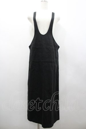 画像: INGEBORG / ポケットデザインジャンパースカート  黒 I-26-02-28-103-LO-OP-SA-ZI