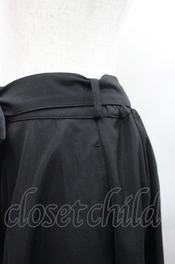 画像3: axes femme / ポケットフィッシュテールスカート  黒 I-26-02-28-111-AX-SK-SA-ZI (3)