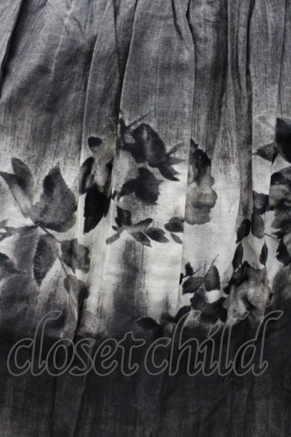 画像3: PINK HOUSE / 葉っぱプリントスカート  黒 I-26-02-28-119-LO-SK-SA-ZI (3)