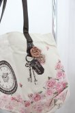 画像2: axes femme / バラ柄ゴージャストートバッグ   I-26-02-28-153-AX-BG-SA-ZI (2)