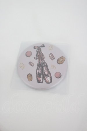 画像: Q-pot. / ノベルティ缶ミラー トゥシューズ柄  ピンク I-26-02-28-226-QP-ZA-SA-ZT0304X