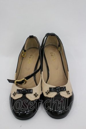 画像: axes femme / リボン襟風デザインパンプス M 黒Ｘアイボリー I-26-02-28-227-AX-SH-SA-ZI