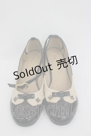 画像: axes femme / リボン襟風デザインパンプス M 黒Ｘアイボリー I-26-02-28-227-AX-SH-SA-ZI