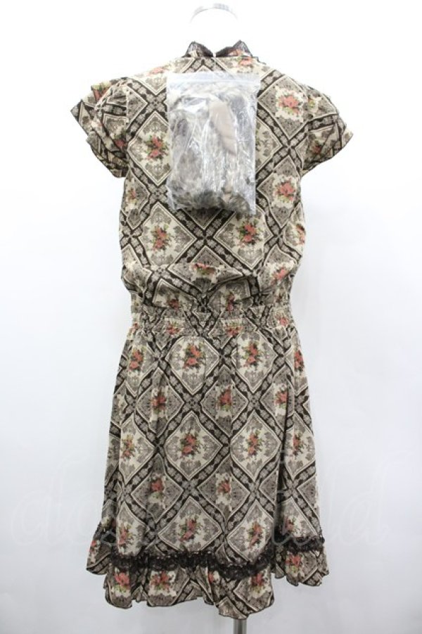 画像2: axes femme / プチスカーフ柄ブラウスOP M チャ I-26-03-02-073-AX-OP-SA-ZI (2)