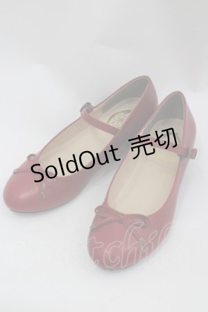 画像: Fi.n.t / ストラップ付きリボンバレエシューズ L 赤 I-26-03-02-124-CA-SH-SA-ZI