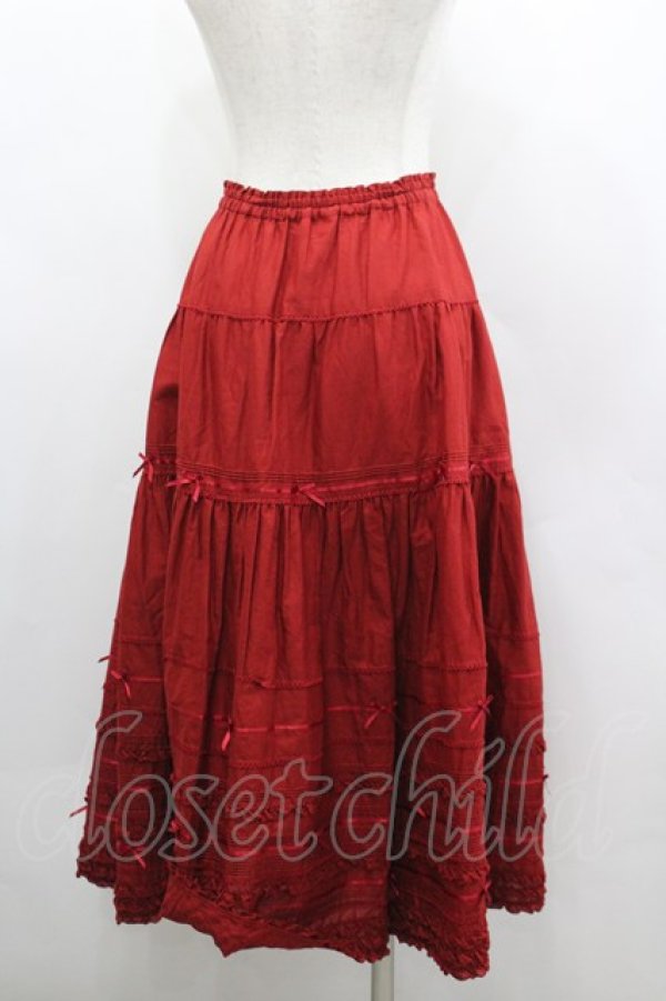 画像3: PINK HOUSE / サテンリボンいっぱいローンティアードミディスカート  赤 I-26-03-04-043-LO-SK-TE-ZI (3)