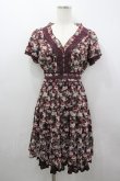 画像1: axes femme / ローズリーフ柄ティアードワンピース M ワイン I-26-03-04-054-AX-OP-TE-ZI (1)
