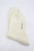 画像2: Karl Helmut / ヒヨコ刺繍ソックス  アイボリー I-26-03-04-122-EL-ZA-SA-ZI (2)