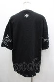 画像3: REFLEM / チェーン付きアップリケ半袖 Tシャツ  黒 I-26-03-04-011-PU-TS-TE-ZI (3)