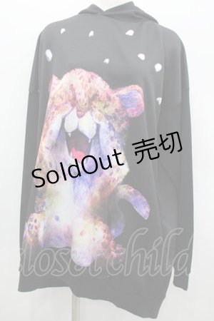 画像: anko ROCK / トラプリントプルオーバーパーカー F 黒 I-26-03-04-012-PU-TO-TE-ZI