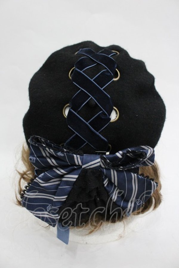 画像3: ATELIER PIERROT / ハリー・ポッターリボンブローチ付きレースアップベレー帽  レイブンクロー（ブルー） I-26-03-05-084-EL-ZA-KB-ZI (3)
