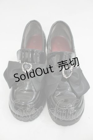 画像: Amavel / ハートビジュー付きローファーパンプス  ブラック I-26-03-05-009-CA-SH-SA-ZI