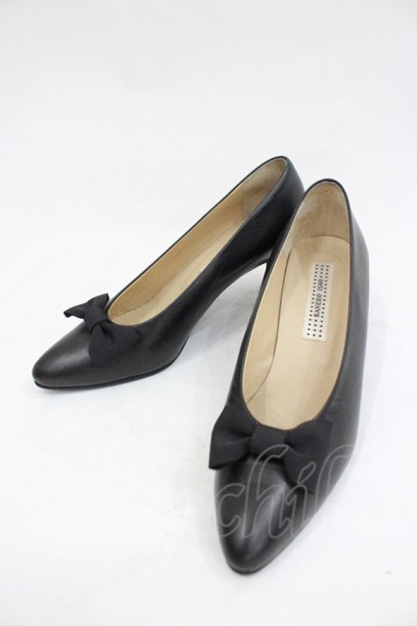 画像2: KANEKO ISAO / リボンレザーパンプス L 黒 I-26-03-05-014-EL-SH-SA-ZI (2)