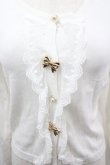 画像2: axes femme POETIQUE / レース×リボンニットカーディガン  白 I-26-03-06-042-AX-TO-SA-ZI (2)