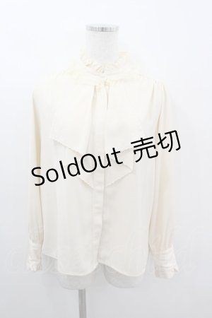 画像: axes femme / バラ刺繍ラッフルフリルブラウス  生成り I-26-03-06-006-AX-BL-SA-ZI