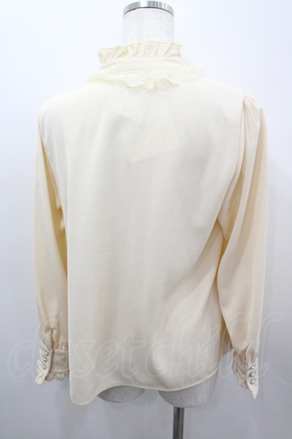 画像3: axes femme / バラ刺繍ラッフルフリルブラウス  生成り I-26-03-06-006-AX-BL-SA-ZI (3)