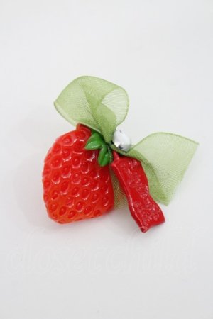 画像: Emily Temple cute / いちごアクリル片耳ピアス  赤Ｘゴールド I-26-03-08-067-ET-AC-SA-ZI