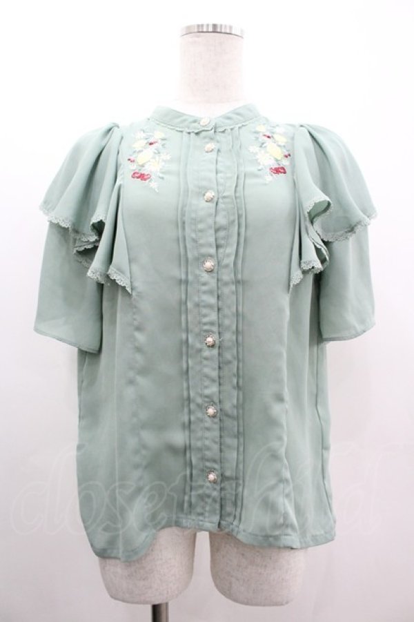 画像1: axes femme / ミックスフルーツ刺繍ブラウス  グリーン I-26-03-10-002-AX-BL-SA-ZI (1)