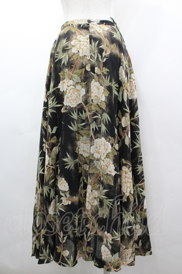 画像2: KANEKO ISAO / 芍薬柄スカート  ブラック I-26-03-12-083-EL-SK-SA-ZI (2)