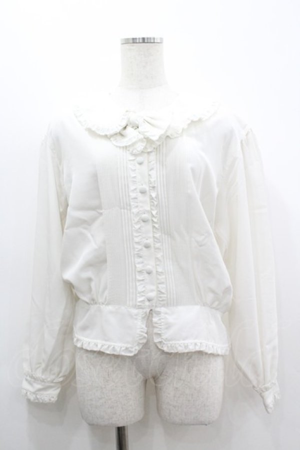 画像1: INGEBORG / ピンタック&フリルリボンブラウス  ホワイト I-26-03-12-002-LO-BL-SA-ZI (1)