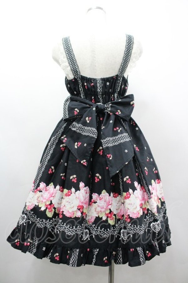 画像2: BABY,THE STARS SHINE BRIGHT / チェリーローズ柄ジャンパースカート  黒 I-26-03-14-065-BA-OP-TE-ZI (2)