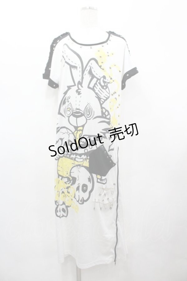 画像1: SEX POT ReVeNGe / バニーptダメージTシャツワンピース  白×黒×イエロー I-26-03-14-071-SP-OP-TE-ZI (1)