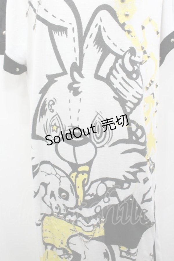 画像2: SEX POT ReVeNGe / バニーptダメージTシャツワンピース  白×黒×イエロー I-26-03-14-071-SP-OP-TE-ZI (2)