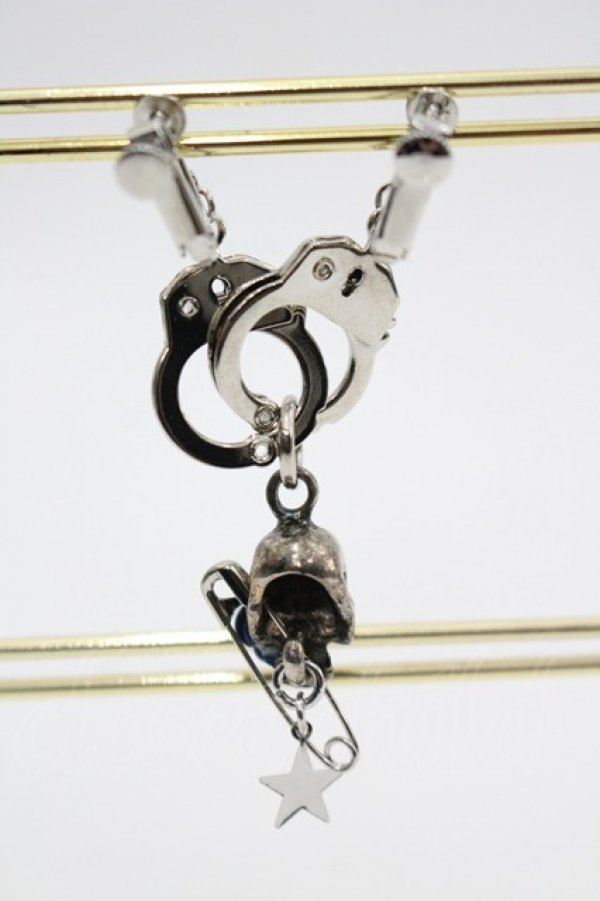 画像3: SEX POT ReVeNGe / 手錠×スカルイヤリング  シルバー I-26-03-14-116-SP-AC-TE-ZI (3)